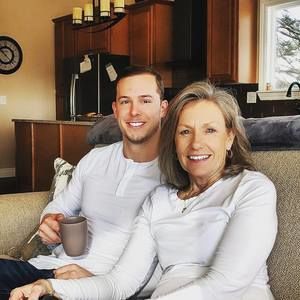 Meet your Posher, Gregory